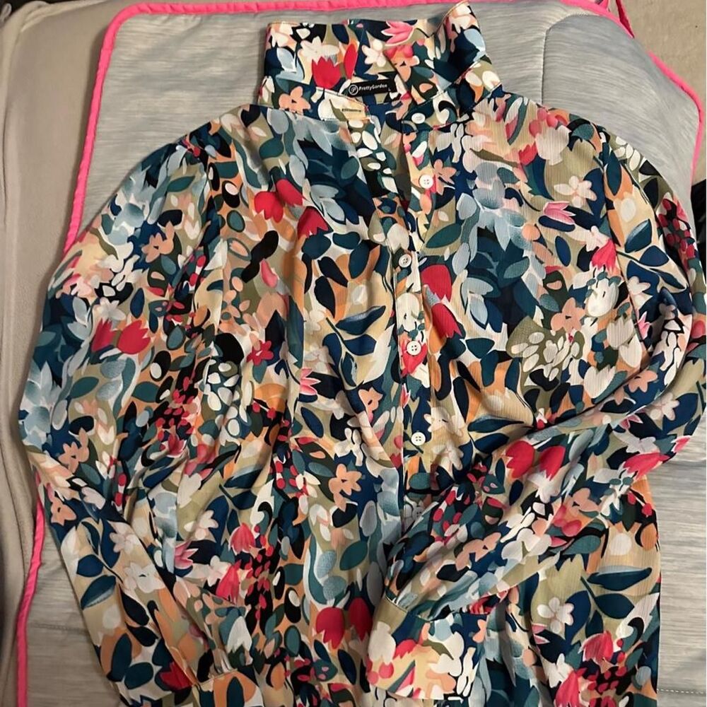 Women's Multi color floral blouse